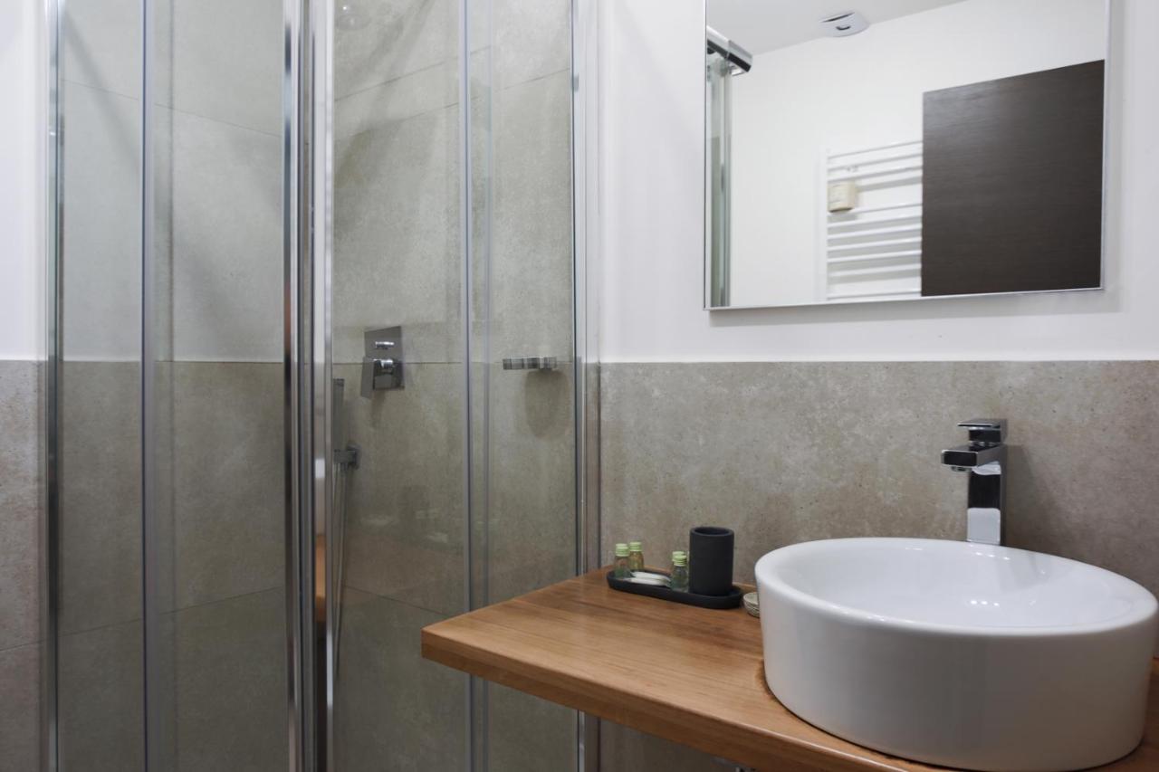 Bespoke Roma Suites 外观 照片