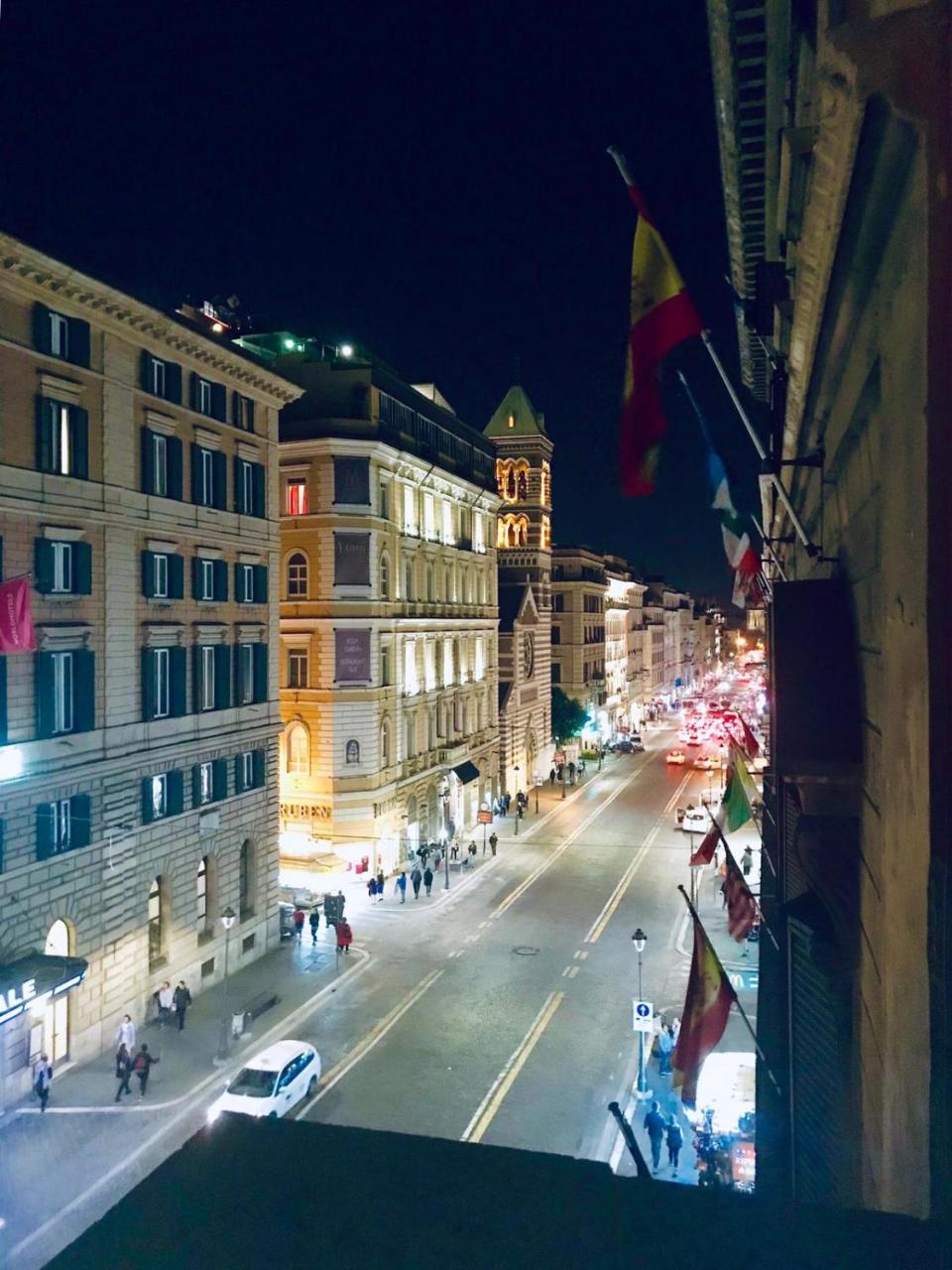 Bespoke Roma Suites 外观 照片