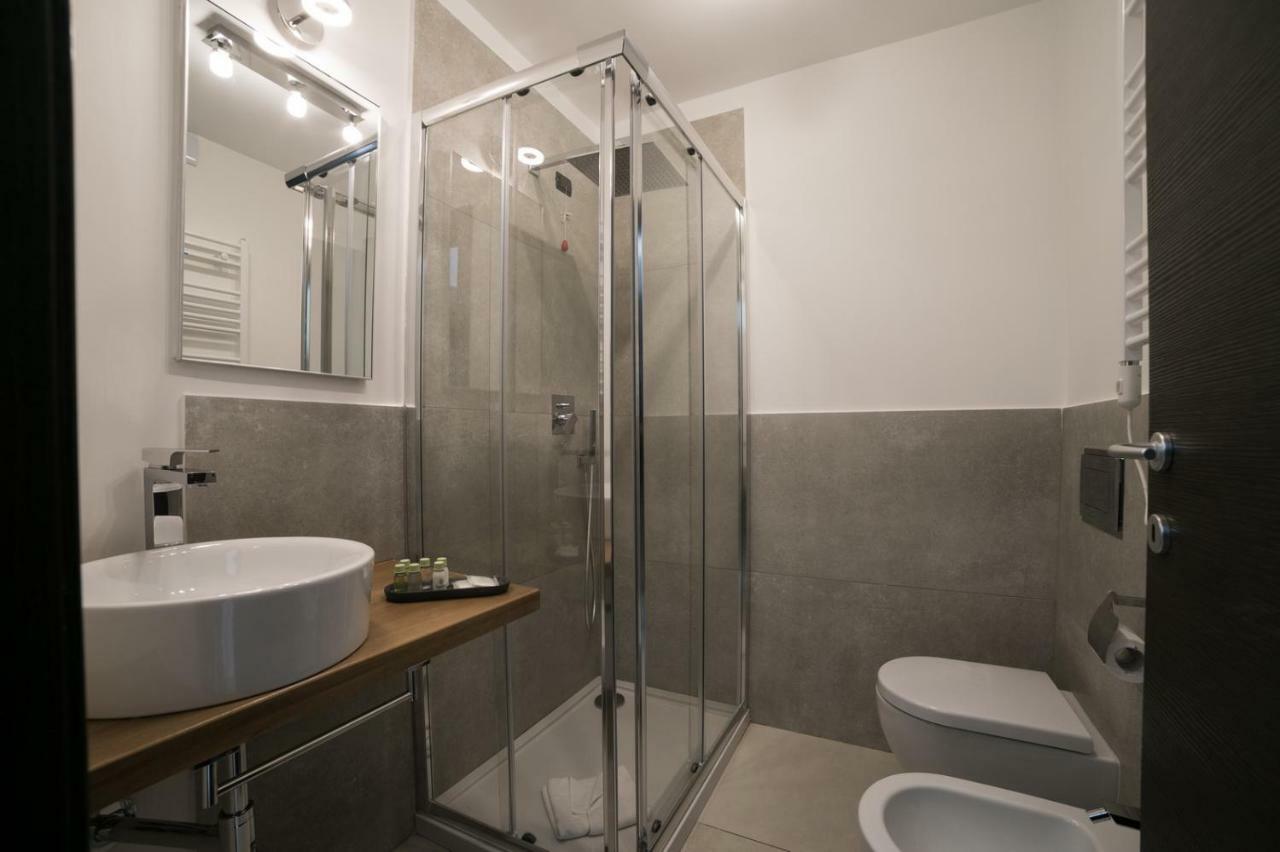 Bespoke Roma Suites 外观 照片